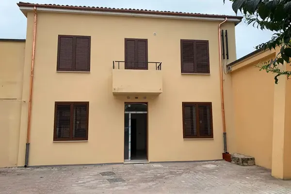 lavori pubblici, infrastrutture, appalti pubblici, edilizia pubblica, impresa edileRealizziamo progetti per enti pubblici: infrastrutture e opere edilizie con elevati standard tecnici e qualit&agrave;. 