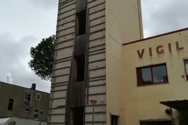 lavori pubblici, infrastrutture, appalti pubblici, edilizia pubblica, impresa edileRealizziamo progetti per enti pubblici: infrastrutture e opere edilizie con elevati standard tecnici e qualit&agrave;. 